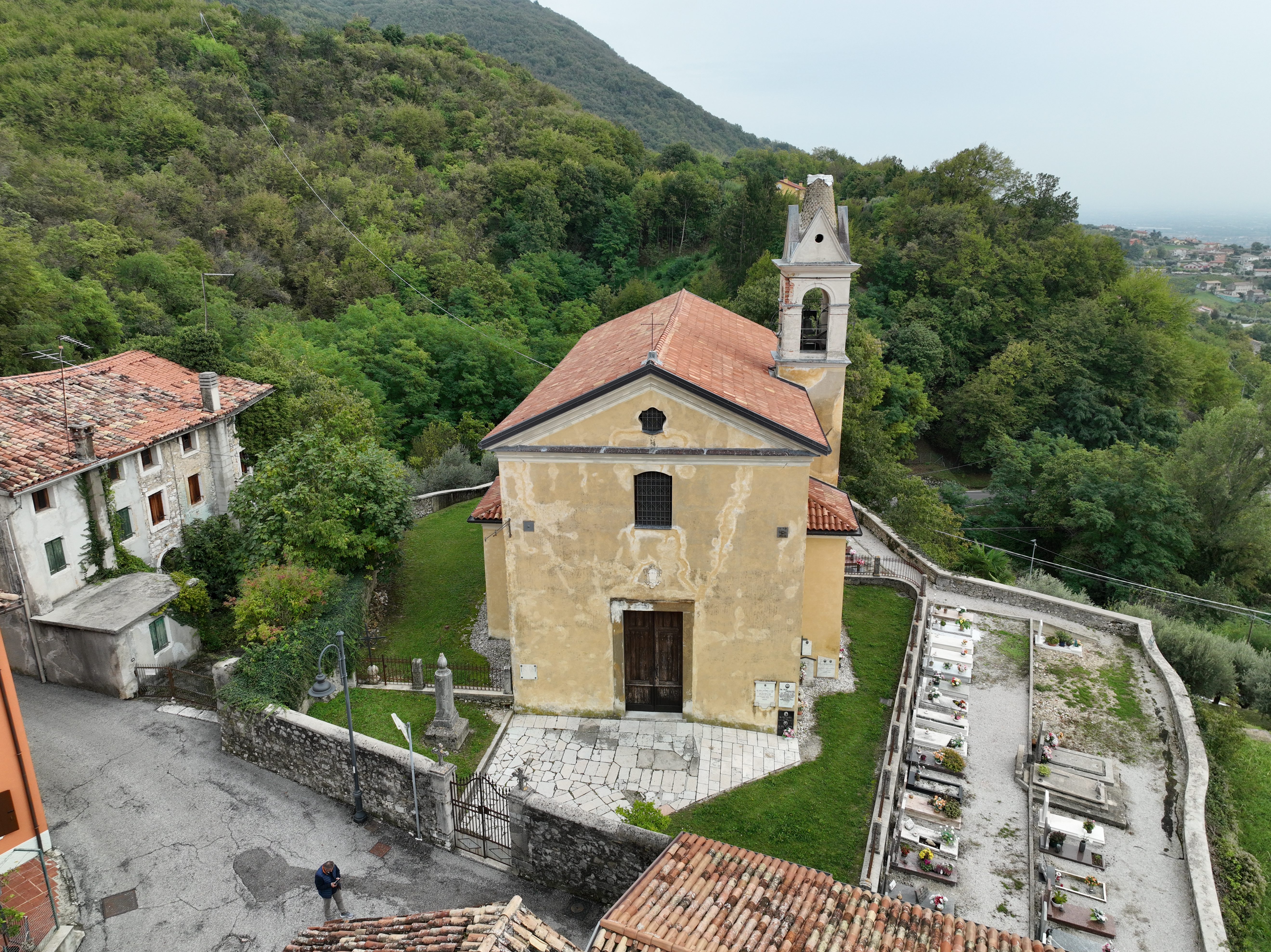 Chiesa di Santa Cecilia a Val (Montaner)